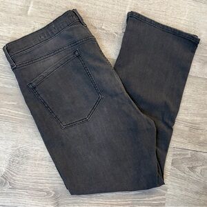 NWT Jessica Simpson high Rise Crop Boot Cut Jeans Faded Black SZ 16/33 Stretch